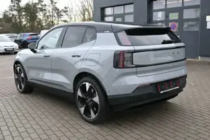 Volvo EX30 Twin Performance AWD Ultra*PANO*ACC*20" Bild 3