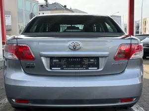 Toyota Avensis Edition Aut./Kamera/F1/Klima/ Bild 5