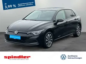 Volkswagen Golf VIII Active 2.0 TDI DSG / Pano, Matrix, AHK
