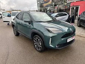 Toyota Yaris Cross 1,5l Teamplayer 4x4 Hybrid Safety + Winter Bild 2