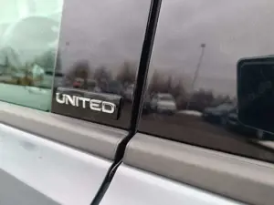 Volkswagen Touran 2.0 TDI United 7Sitzer Standh. ACC Rückf. Bild 3