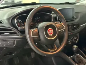 Fiat Tipo 1.6 Multijet Lounge 1.Hand EURO6 Leder Xen Bild 3