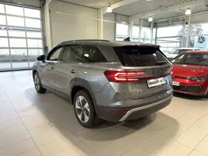 Skoda Kodiaq 2.0 TDI 4x4 Matrix Navi StaHZ 360° AHK Bild 3