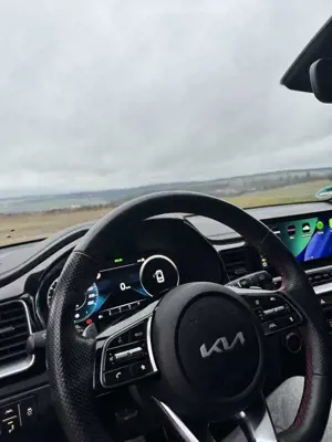 Kia Ceed / cee'd 1.6 T-GDI DCT7 OPF GT Bild 3