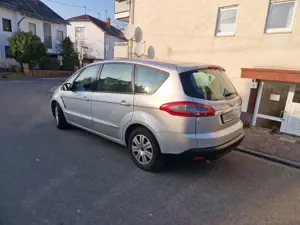 Ford S-Max S-Max 2.0 TDCi DPF Trend Bild 3