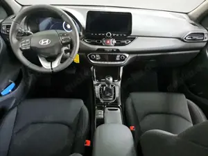 Hyundai i30 1.0 T-GDI Advantage Bluetooth PDC Kurvenlich Bild 5