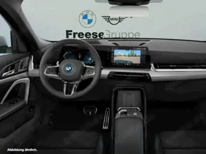 BMW iX2 xDrive30 AHK 360° STANDHZ HEAD-UP PANO RFK Bild 4