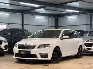 Skoda Octavia RS*ACC*KAM*APPS*BIXEN*SPUR*UVM*2.HAND Bild 3