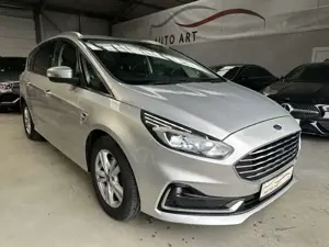 Ford S-Max Titanium 7 Sitzer Navi AHK LED SHZ