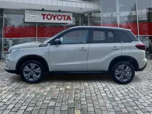 Suzuki Vitara 1.4 DITC 4x2 Comfort gepflegter SUV Bild 2