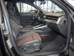 Audi S3 Sportback 2.0 TFSI quattro S tronic ACC BT Bild 3