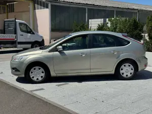 Ford Focus 1,6 Style + VOLL SERVICEHEFT inkl. Zahnriemenwechsel Bild 5