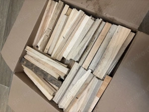 Anzündholz  Anfeuerholz 