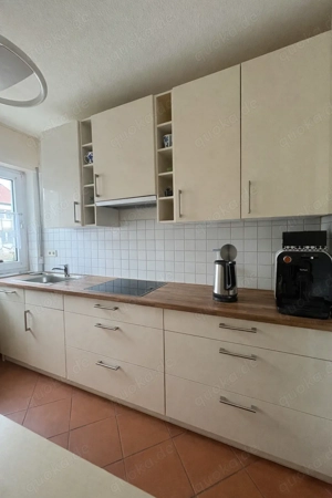 Einbauküche mit E-Geräten 