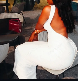 Privat besuchbar..geile milf mit Naturbrüsten 