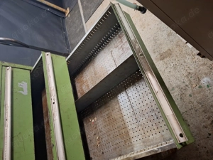 Werkzeugschrank Bild 2