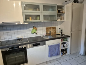 Küche inklusive Elektrogeräte abzugeben (ohne Kühlschrank)