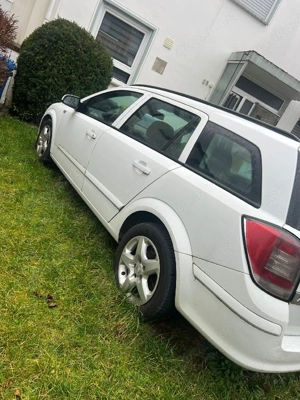 Astra  H erste Zulassung 2008 Bild 5