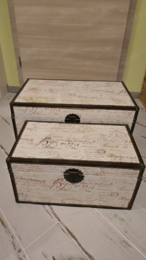 Zwei Kisten  Bild 4