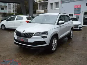 Skoda Karoq Karoq Diesel 2.0 TDI SCR 4x4 DSG Style*AHK*Navi*