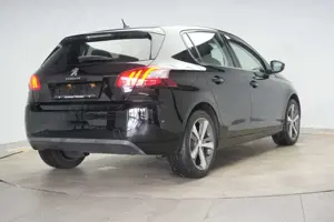 Peugeot 308 125 THP Allure Navi/Temp/Sonnendach/Side Bild 4