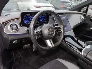 Mercedes-Benz EQE 350 AMG LED Luft Navi Pano SHZ Fernlichtass. A Bild 4