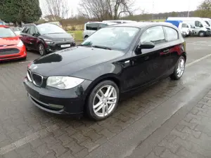 BMW 118 d Limousine **LEDER**NAVI**KLIMA**