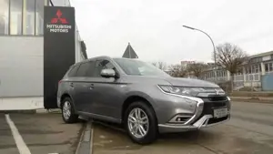 Mitsubishi Outlander Outlander Plug-in Hybrid TOP 2.4 4WD AHK