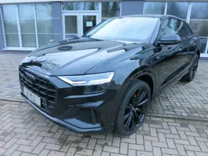 Audi Q8 45 TDI quattro S-LINE LED PDC PANORAMA NAVI