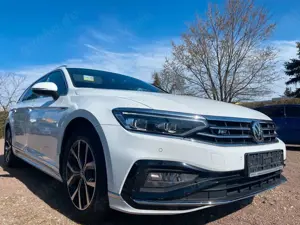 Volkswagen Passat Variant 2.0TDI R-Line Matrix Standh
