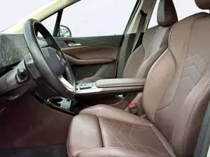 BMW 214 225e Active Tourer xDrive Head-Up 360°DAprof Bild 5