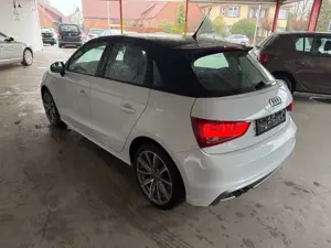 Audi A1 A1 1.4 TFSI Sportback S line Sportpaket Bild 5