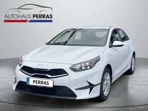 Kia Ceed / cee'd Ceed 1.6 CRDi 48V DCT7 Vision Komfort+ ACC Navi FL Bild 2