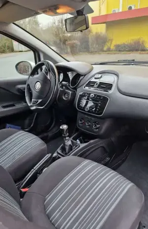 Fiat Punto Evo 1.2 8V Active StartStop Bild 5