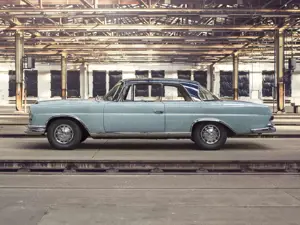 Mercedes-Benz 220 220 SEb Coupe Bild 2