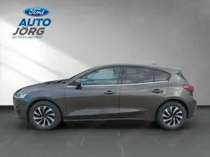Ford Focus Titanium 1.5 EcoBlue EU6e *Automatik Bild 2