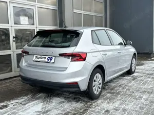 Skoda Fabia Active Shz PDC LED-Licht Nebel USB DAB Bild 4