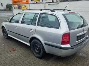 Skoda Octavia Octavia Ambiente 1.Hand Klimatronik Tüv neu