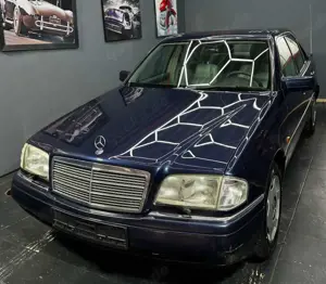 Mercedes-Benz C 180 C-Klasse Elegance Oldtimer TÜV neu