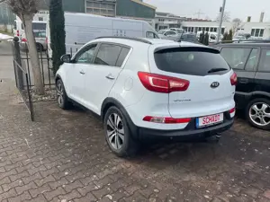 Kia Sportage 2.0 CRDi 2WD Spirit Bild 3