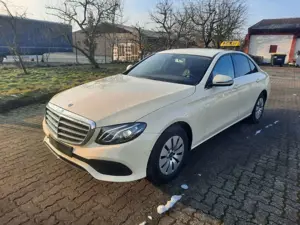 Mercedes-Benz E 220 E 220 d (213.004)