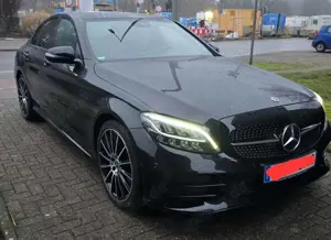 Mercedes-Benz C 180 9G-TRONIC AMG Line