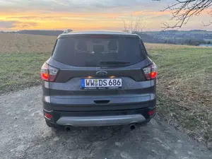 Ford Kuga Kuga 1.5 EcoBoost AT-Motor 4x4 Aut. Cool Bild 5