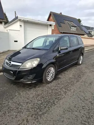 Opel Zafira Opel Zafira B 1.9 CDTI 150 PS | 6-Gang
