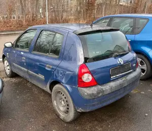 Renault Clio 1.2 16V Expression**Bastlerfahrzeug Bild 3