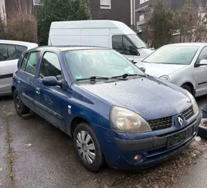 Renault Clio 1.2 16V Expression**Bastlerfahrzeug Bild 2