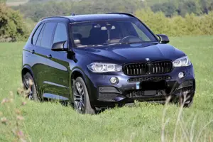 BMW X5 M X5 M50D 360* 8fach ACC AHK Harman Scheckheft Bild 2