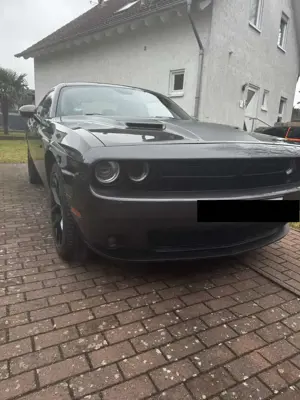Dodge Challenger Automatik SXT Plus