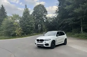 BMW X5 xDrive 40 d M Paket HU11/27 BO Softclose 21“