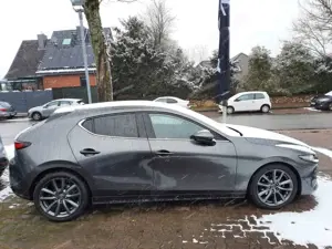 Mazda 3 SKYACTIV-G 2.0 M Hybrid 6AG SELECTION A18 DES